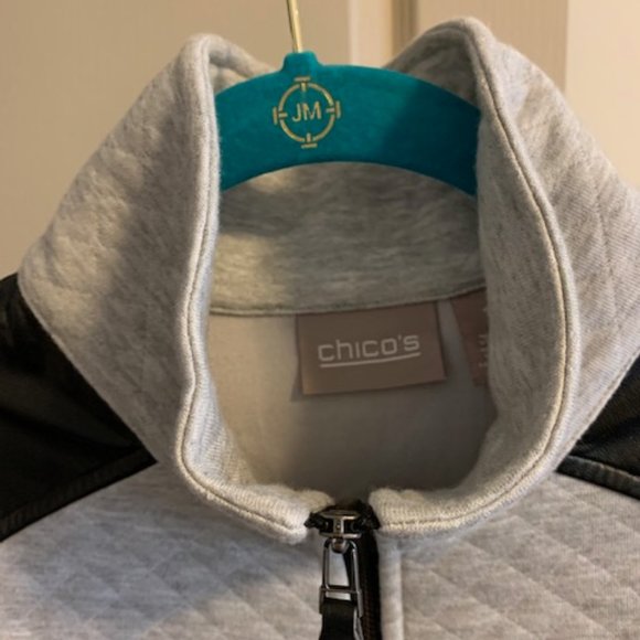 Chico's Women's Fleece Quilted Pattern Size 1 Zip Vest Leather Accent NEW - Picture 4 of 7